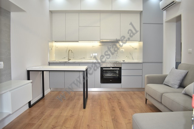 Two bedroom apartment for rent near Myslym Shyri area in Tirana.
It is positioned on the 4th floor 
